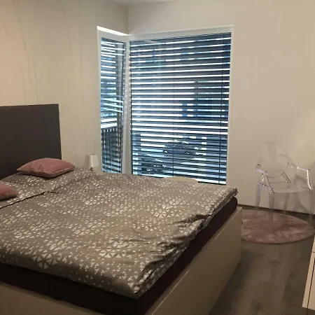 Apartman Golf דירה *