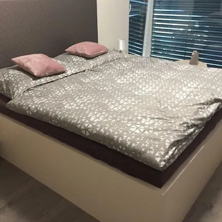 Apartman Golf דירה *
