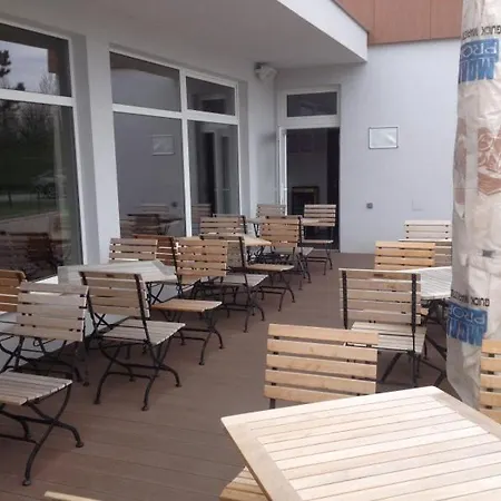 Apartman Golf דירה Trenčín